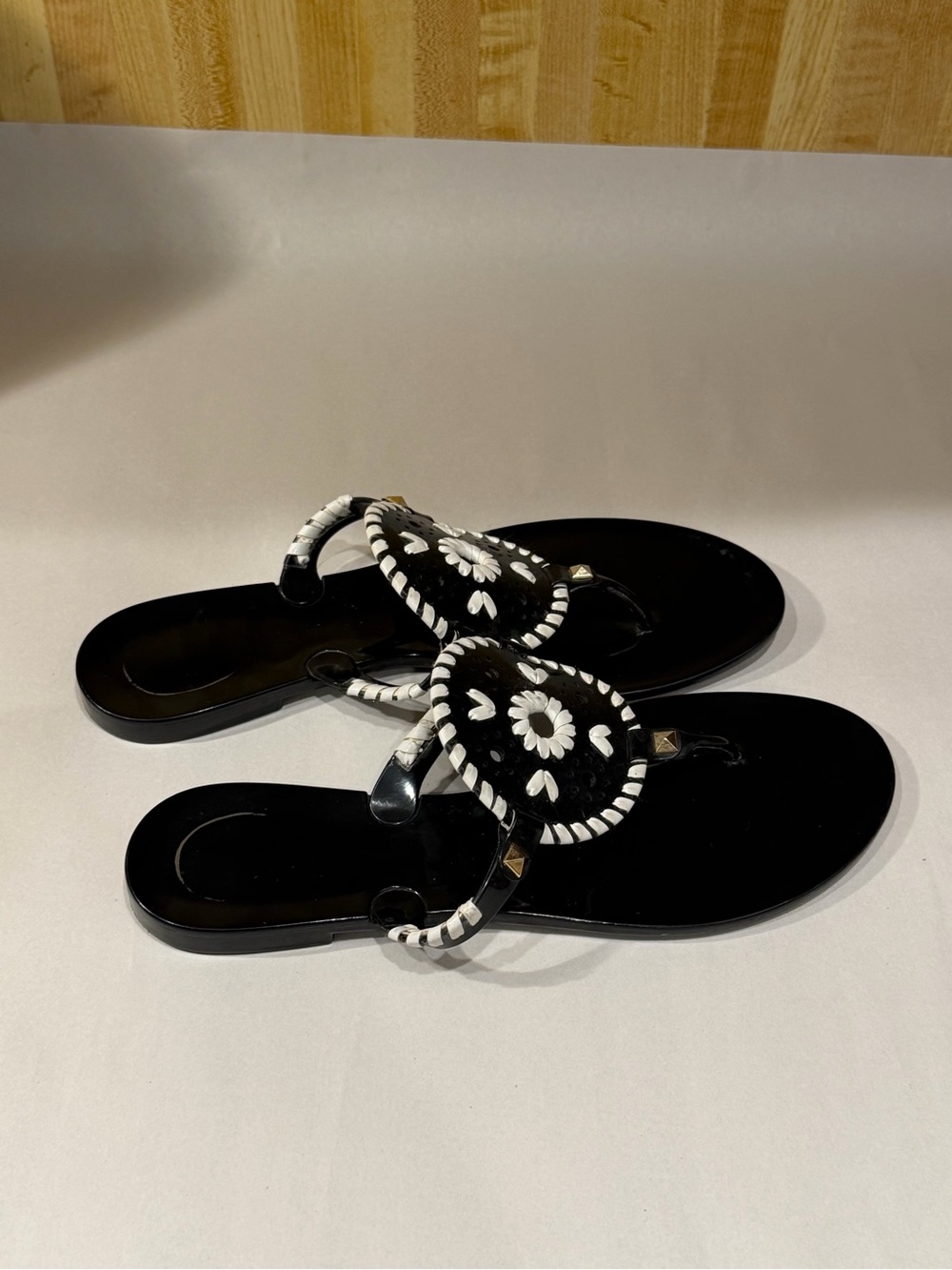 Jack Rogers Georgica Jelly Plastic Flip Flop Sandal in Black White